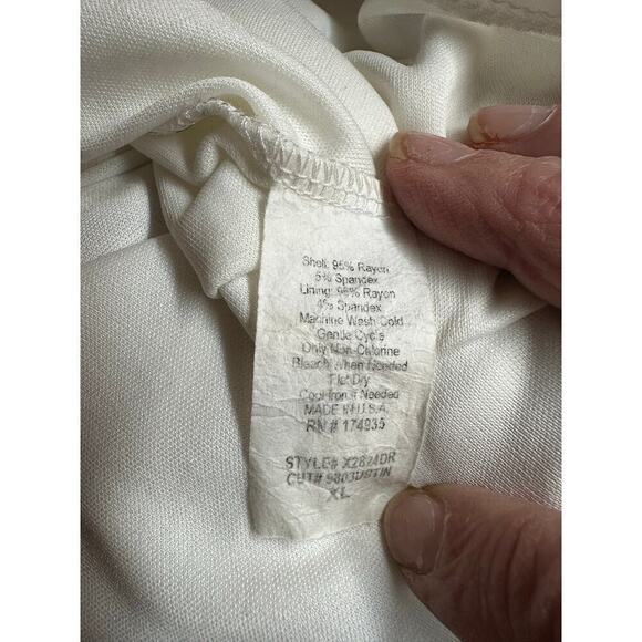 Renee C. Women's V-Neck Paisley Print Lined Tie Waist Maxi Dress Size XL Multi - Picture 8 of 8